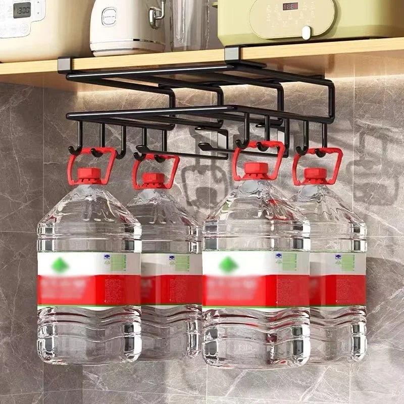 Rangement-cuisine-étagère-innovante-argenté-taille-M-style-quatre-avec-des-bouteilles-accrochées
